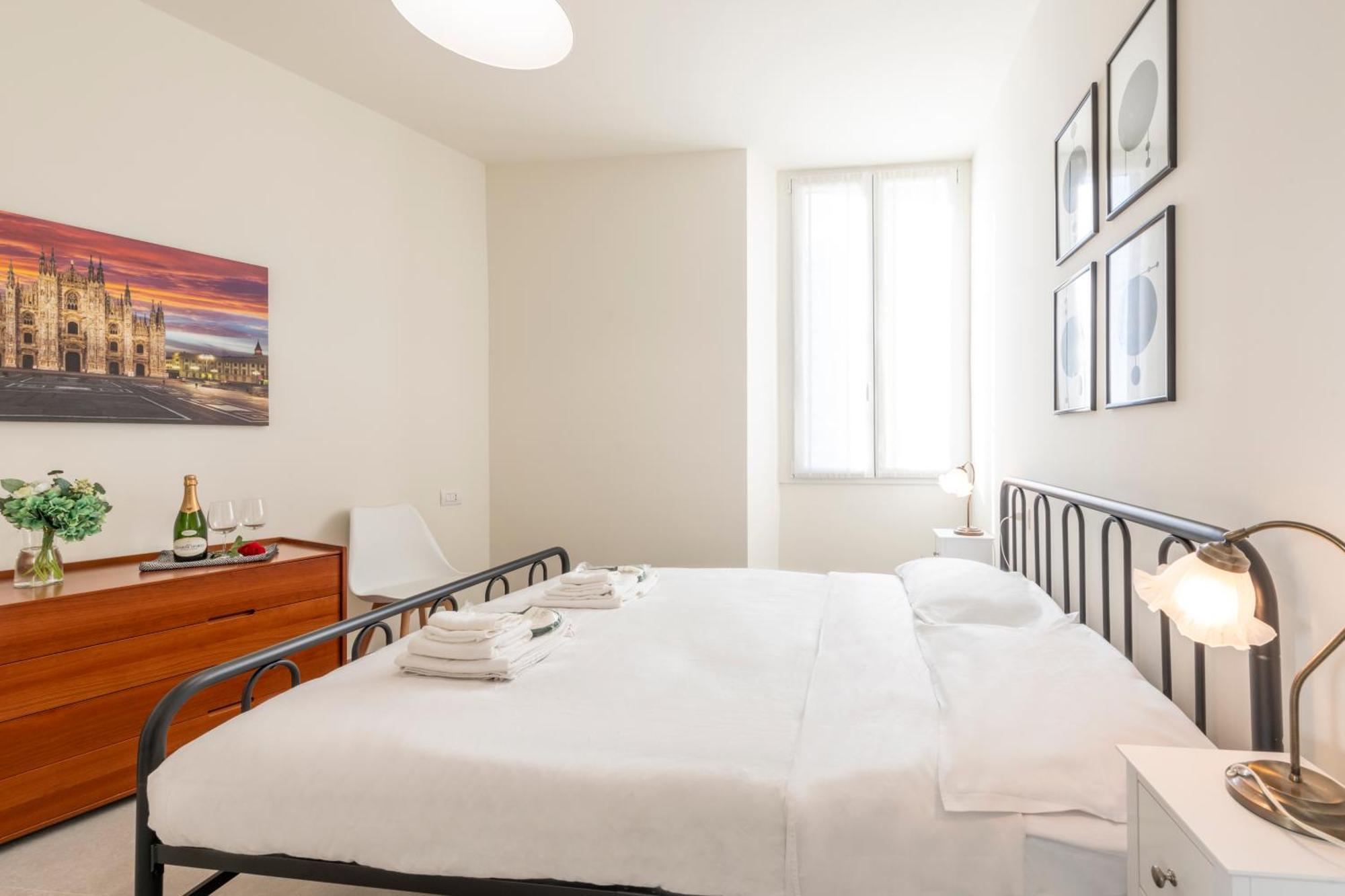 Maloja, 10 - Casa Maloja - Ampio Appartamento Milano Eksteriør bilde